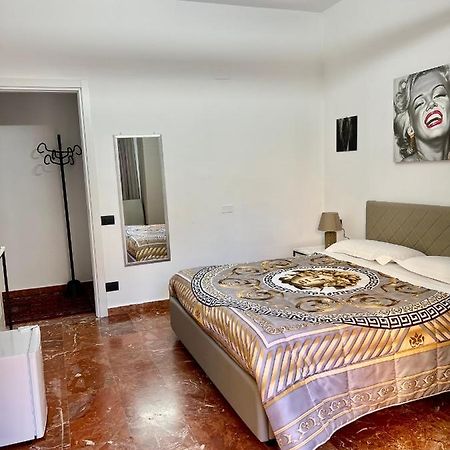 Rooms Lungomare Crotone Extérieur photo